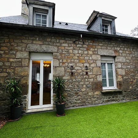 A La Maison - Hebergement De Luxe Domfront  Eksteriør bilde